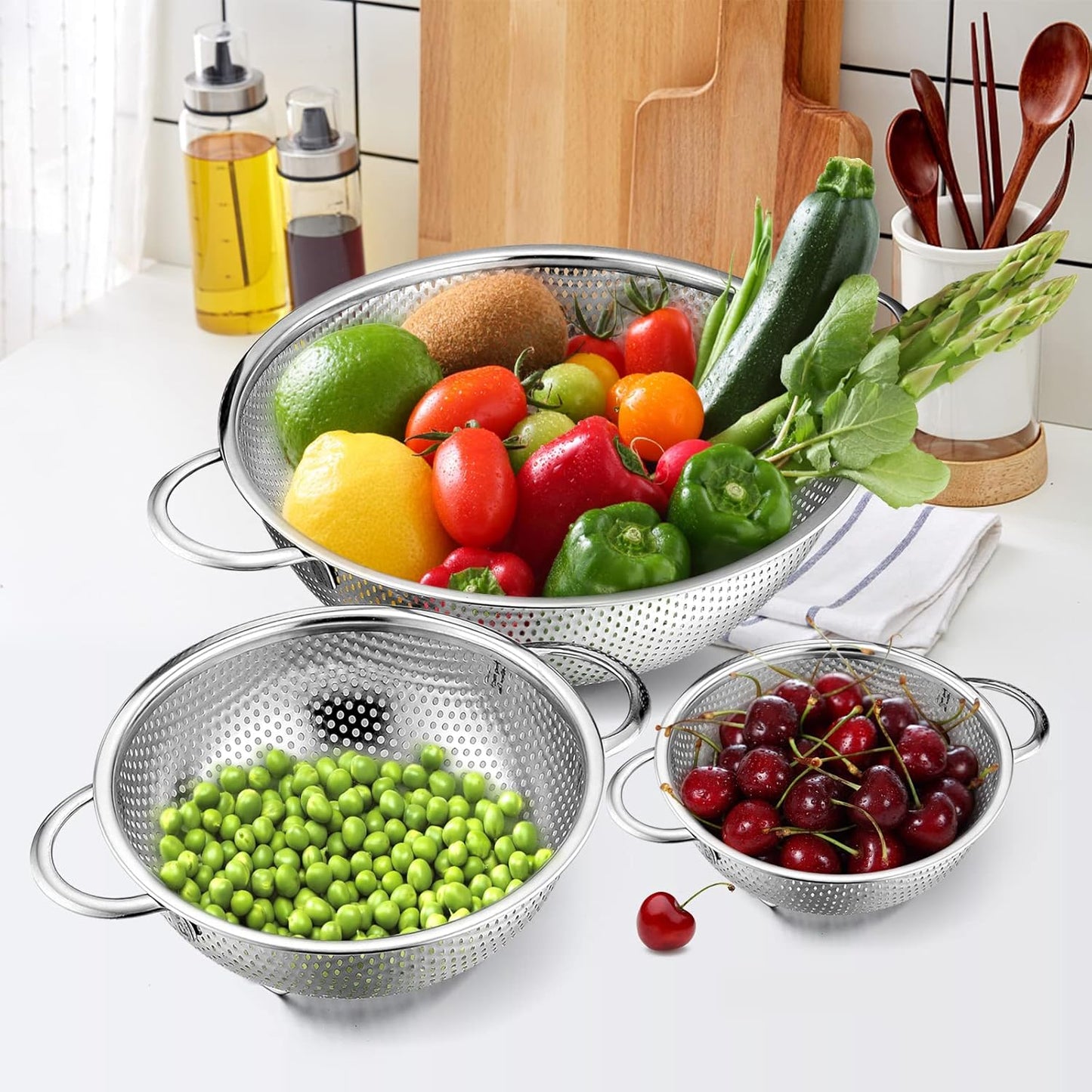 Colander Set of 3, AOKIWO Stainless Steel Micro-Perforated Colanders Strainers for Draining Rinsing Washing, Ideal for Pasta Vegetables Fruits, Heavy Duty & Dishwasher Safe - 1/3/5 Quart