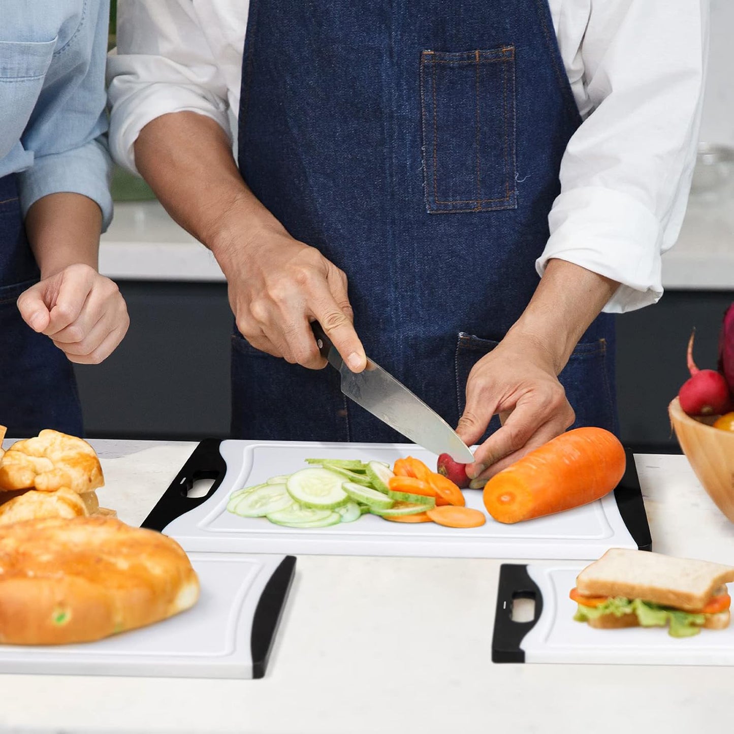 Cutting Boards for Kitchen, Plastic Cutting Board Set of 3, Dishwasher Safe Cutting Boards w/Juice Grooves for Meat, Veggies, Easy Grip Handle, Serveware Accessories